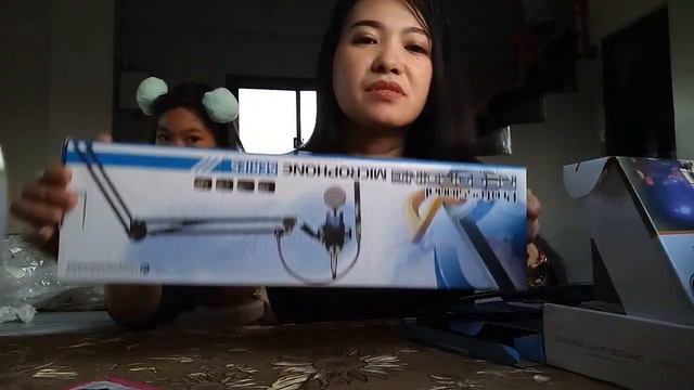 BM 800 Microphone Condenser and V8 Soundcard Unboxing and set up смотреть онлайн