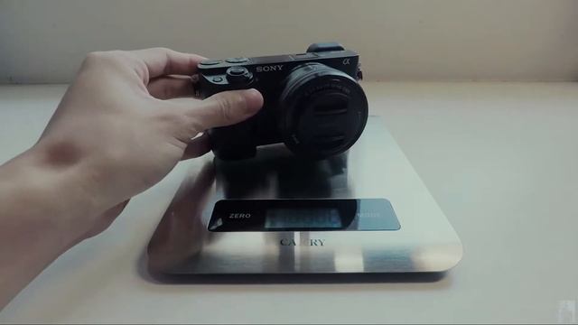 Sony A6000 & Canon EOS 80D (Weight Comparison) смотреть онлайн