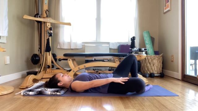 Gentle Pilates exercises for hip & lower back stiffness смотреть онлайн