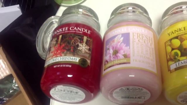 Candle Collection Video #4: YANKEE CANDLE- PART 1! смотреть онлайн