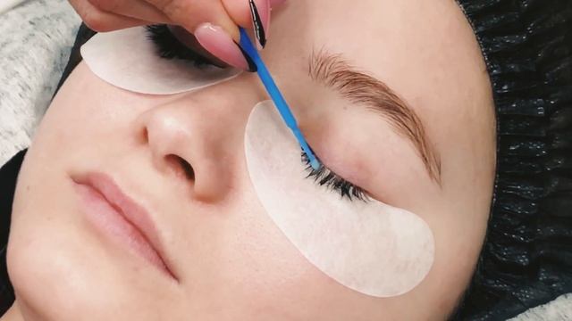 Работа участницы курса Марии Никитиной. Снятие ресниц смотреть онлайн