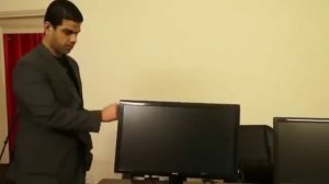 Монитор 27 дюймов и 24 дюйма на одном столе