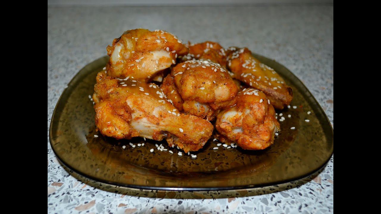 Острые куриные крылья с кунжутом в сладком соусе. Рецепт смотреть онлайн