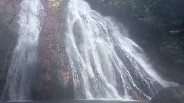 Тайланд, Самуи, водопады. смотреть онлайн