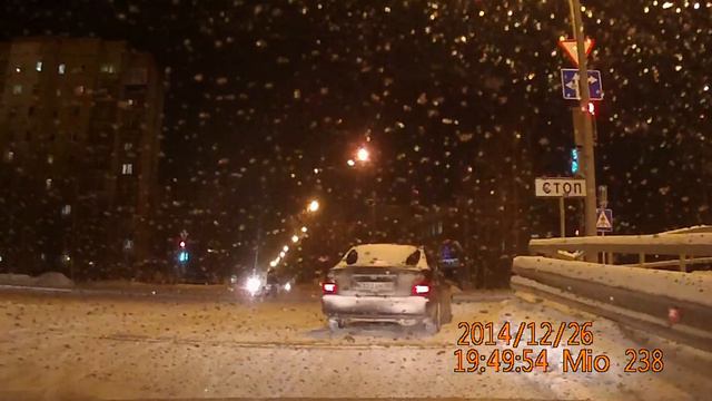 г.Ухта выезд с ТЦ Ярмарка. смотреть онлайн