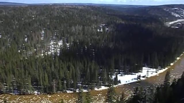 Река Усьва. Вид со Столбов. Май 2014. Пермский край. смотреть онлайн