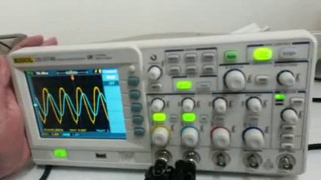Oscilloscope смотреть онлайн
