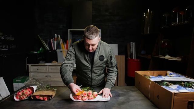 Роза, сорт Jumilia, 42 см. Плантация Heritage Flowers. Кения смотреть онлайн