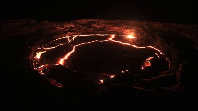Мучения вулкана Эртале (Эфиопия) / Ertale lava in the crater смотреть онлайн