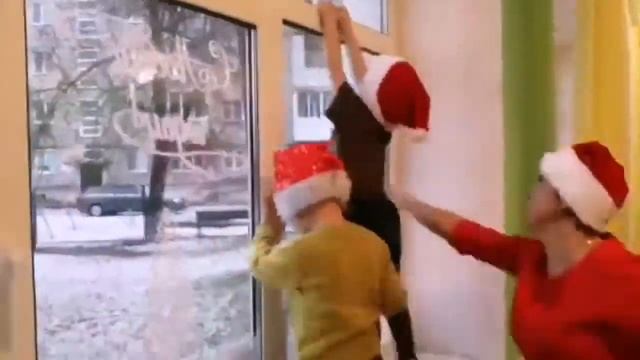 Новогодние окна. МБДОУ "Детский сад" Улыбка ". Видеоролик "ОчУмелые ручки 2021" смотреть онлайн