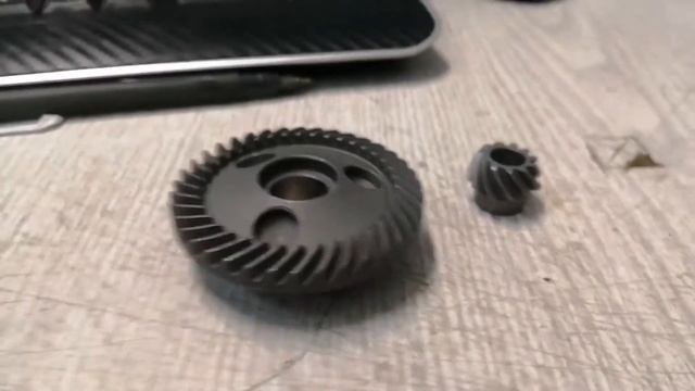 Редуктор МАКИТА 9565 УШМ Коническая пара смотреть онлайн