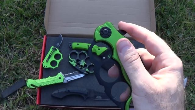 Knifebox Sucks! - December 2016 Unboxing - Serious Collectors Stay Away from Knifebox!!! смотреть онлайн