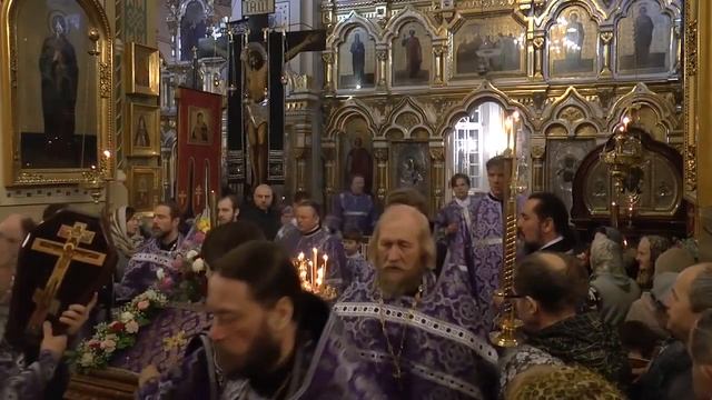 Чин выноса Креста 02.04.16 смотреть онлайн