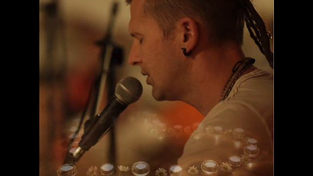 Tarana Das And Friends. Hare Krishna Mantra