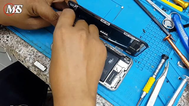 iPhone X WIFI Weak Signal Fix | WIFI Antenna FIX For iPhone X || WIFI Range Problem FIX For iPhone смотреть онлайн