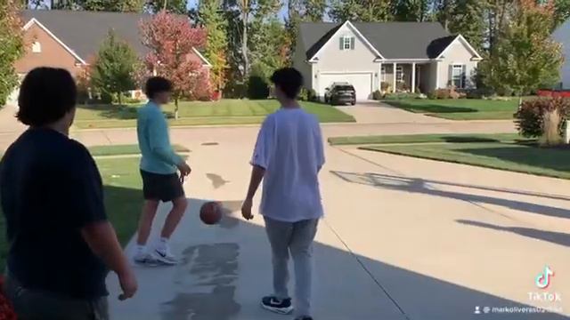 Jesse Kilgore Jr. Fall 2022 Outdoor Basketball Compilation смотреть онлайн