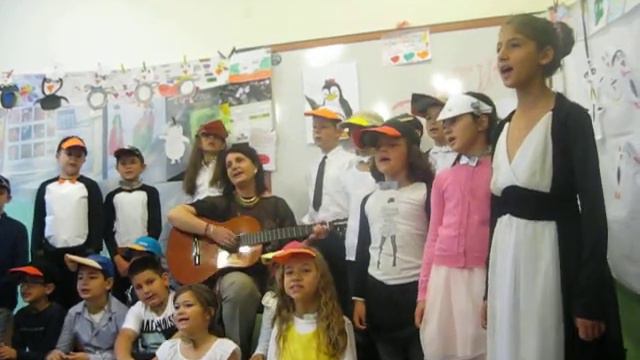 Завършване на Кали 2б клас 31 05 2014 011 смотреть онлайн