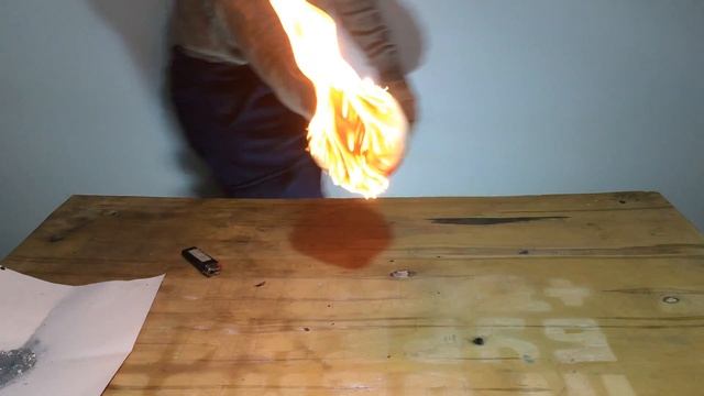 Факел из пенопласта! Еле потушили! / Torch of foam! Barely extinguished! смотреть онлайн