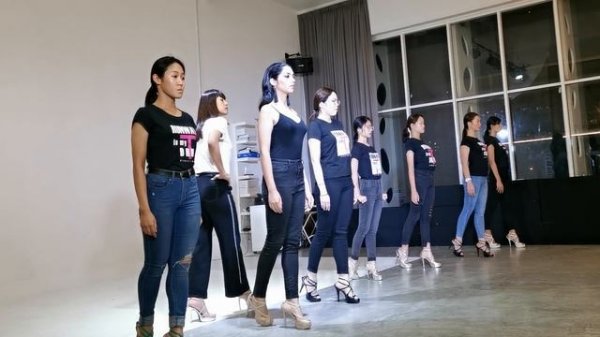 Learn catwalk | Modeling | Runway walk | How to walk