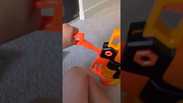 Roblox Nerf guns adopt me bee review #nerf #roblox ￼ смотреть онлайн