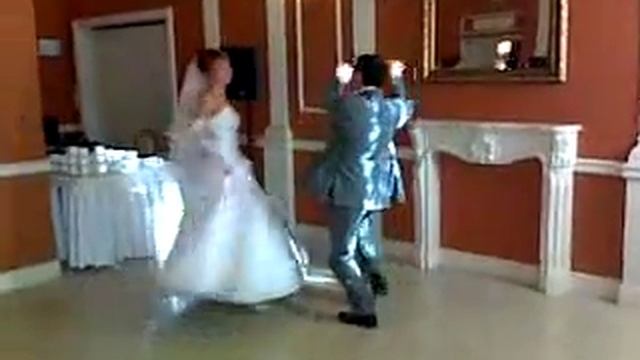 Свадебный твист от Виктории и Кирилла смотреть онлайн