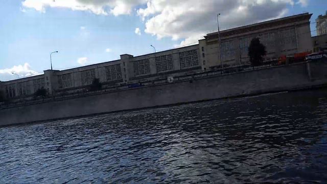 Москва река))) смотреть онлайн