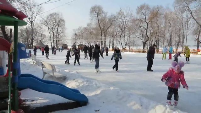 Каток на Санаторной в парке им. Сергея Лазо смотреть онлайн