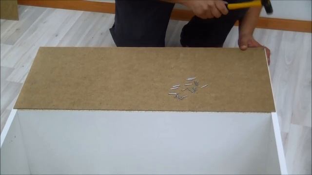 Собираем кухонный верхний шкаф с откидными фасадами. Кухня Глория. смотреть онлайн