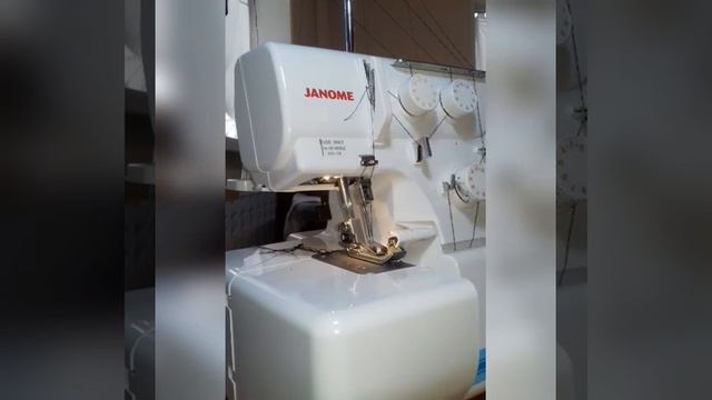 Оверлок Janome T-34 смотреть онлайн