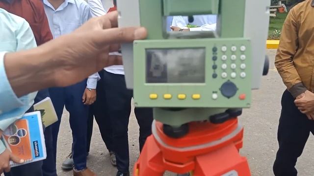 TOTAL STATION LEARNING SEVEN STEPS LIVE PRACTICAL BY S HEMANTH REDDY смотреть онлайн