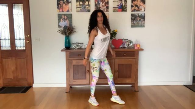 Rak Rotzah Lirkod - Omer Adam & Moshe Peretz смотреть онлайн