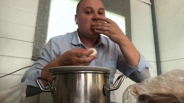 ЕДА ИЗ СТОЛОВОЙ (меня подкармливают поварихи) Сильвестр состаловой смотреть онлайн