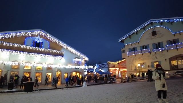 Exploring Leavenworth Christmas Lights | Village of Lights - Christmastown December 2021 смотреть онлайн