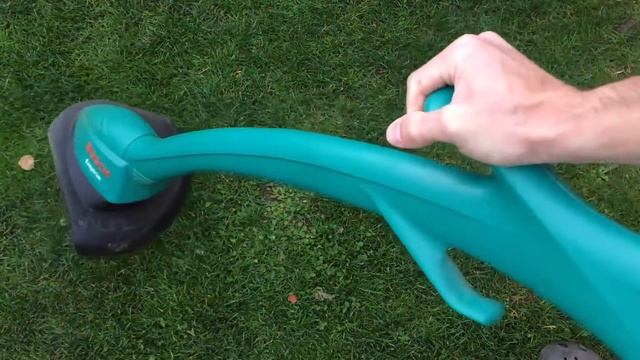 ► Bosch DIY ART 26 Easytrim Elektro-Rasentrimmer: Erfahrungsbericht und Test смотреть онлайн