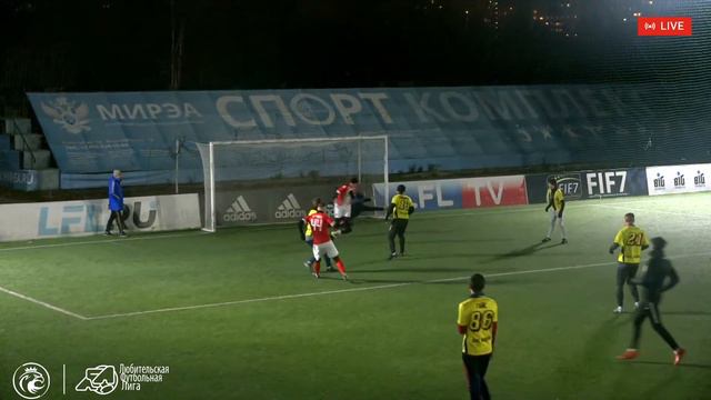 Запад. Первый дивизион. Макарена - МИФ смотреть онлайн