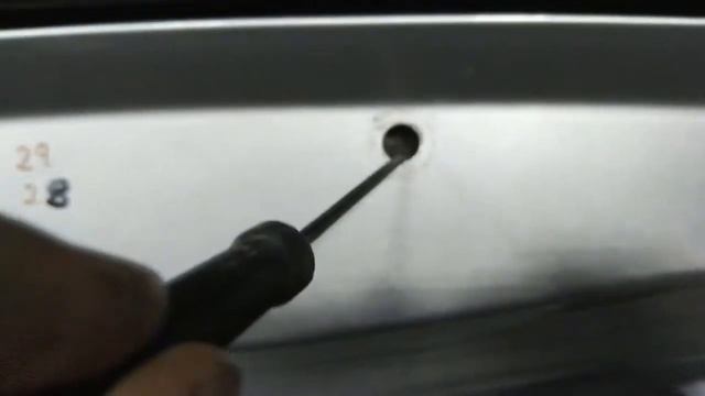 Fiesta 2002-08 Figo 2010-15 Fusion 2002-12 Tailgate Centre Light Bulb Replacement | That Cheap Guy