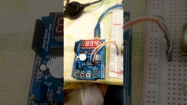 даже работает смотреть онлайн