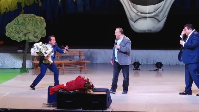 Shukurullo Isroilov Va Valijon Shamshiyev - Mirzabek Xolmedov Bizning Ustozimiz (Mirzo Teatri 2016)