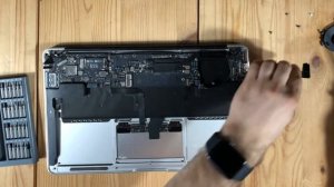 Разбор 13'' MacBook Air A1466 Early 2015