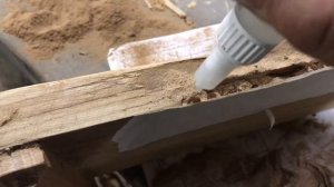 Клей+сода+опилки, пробуем «лечить» древесину.