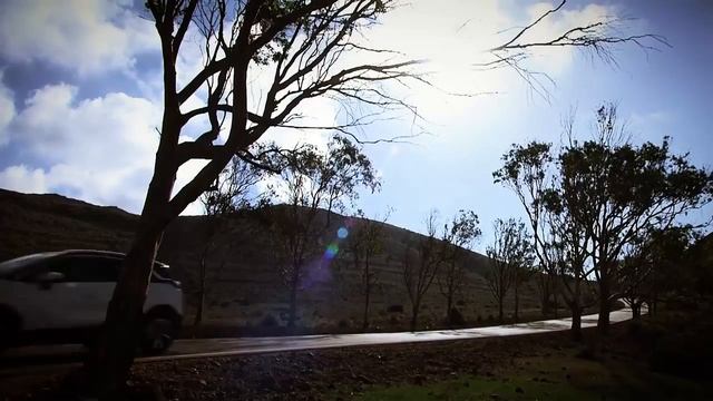 Opel Crossland X Trailer | AutoMotoTV