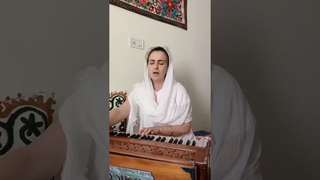 Ang Sang Wahe Guru ~ Mantra para elevar la vibración y dicha ~ Raise vibration смотреть онлайн