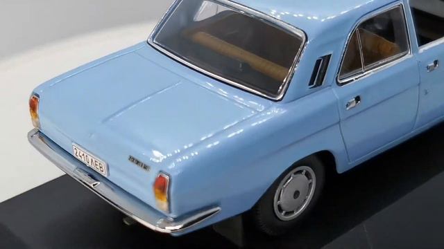 Модель автомобиля ГАЗ 2410 (1986) голубого цвета в масштабе 1:43 от IST-models. смотреть онлайн