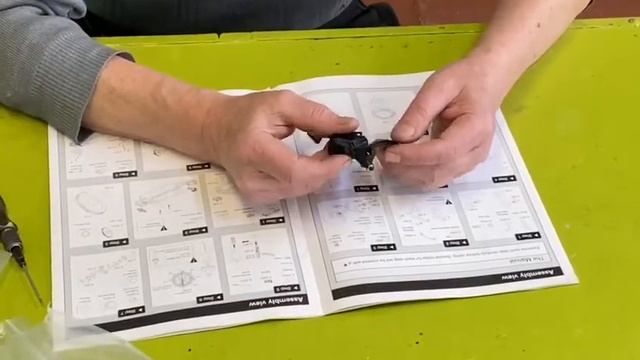 Нестеренко Ю.Д. УРОК 2 "СБОРКА РАДИО УПРАВЛЯЕМОЙ МОДЕЛИ"(Отделение технического творчества) смотреть онлайн