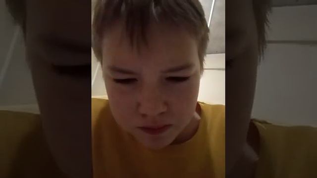 Съел лук, скрутило живот! смотреть онлайн