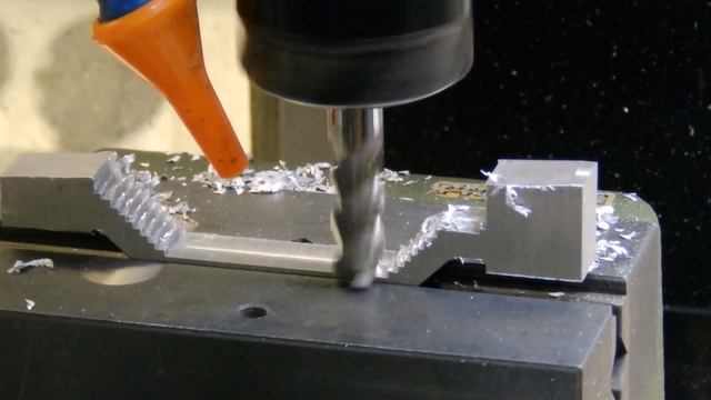 Proxxon FF500 CNC. Фрезеровка наклонных поверхностей концевой фрезой и сферической фрезой смотреть онлайн