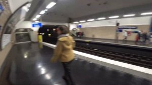 Как добраться от Орли до Парижа? Без телефона, адреса, навигации и языка.