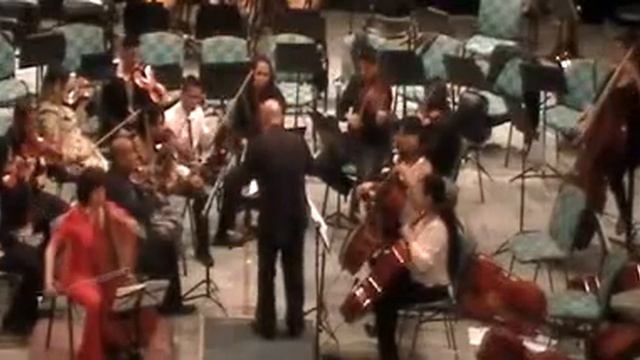 Jorge López Marín Cello Concerto смотреть онлайн