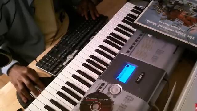 MAKING A REGGAE BEAT PART 1 смотреть онлайн