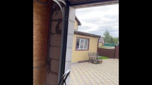 Монтаж секционных ворот Алютех. Пружины растяжения.